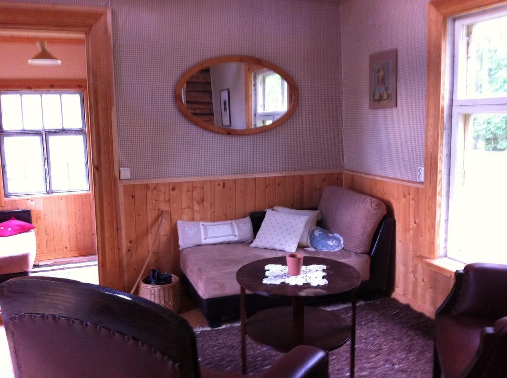 Brinkin Wanha Pappila Hotell Karleby Rum bild